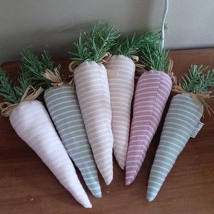 Stuffed accent carrots